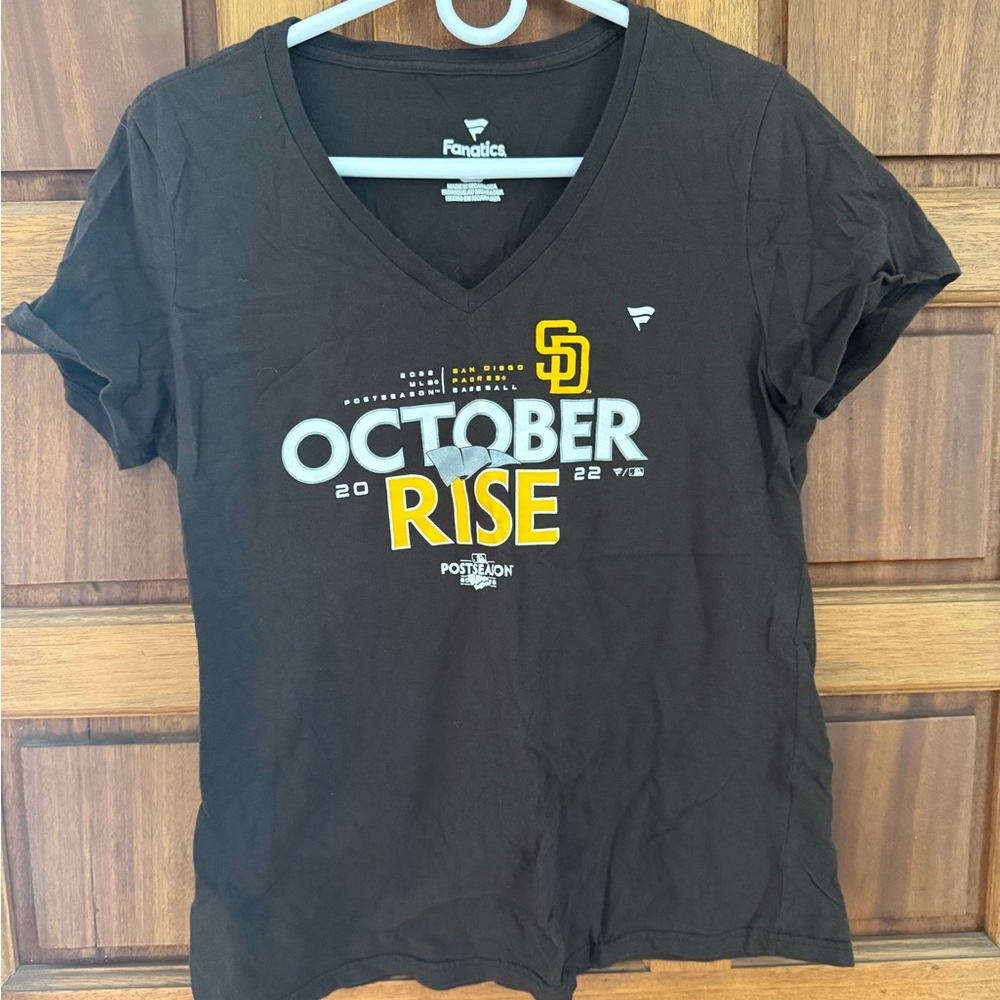 Fanatics Brown Graphic Tee